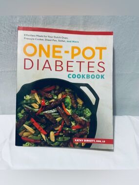 One-Pot Diabetes Cookbook - White, Yellow, Red Cover